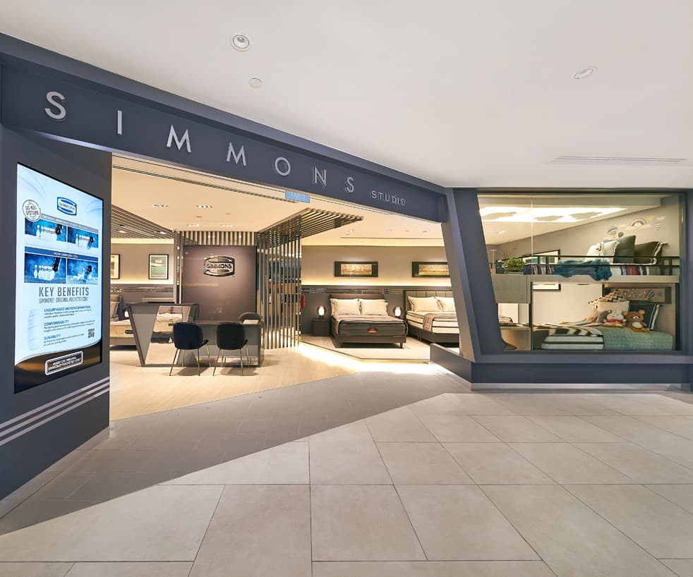 Simmons Gallery